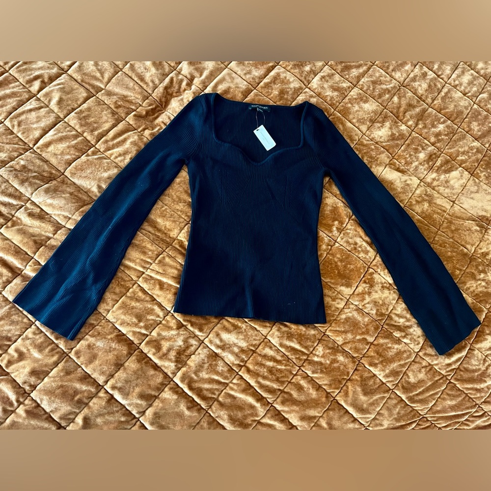 Banana Republic Factory Fitted Bell Sleeve Sweater